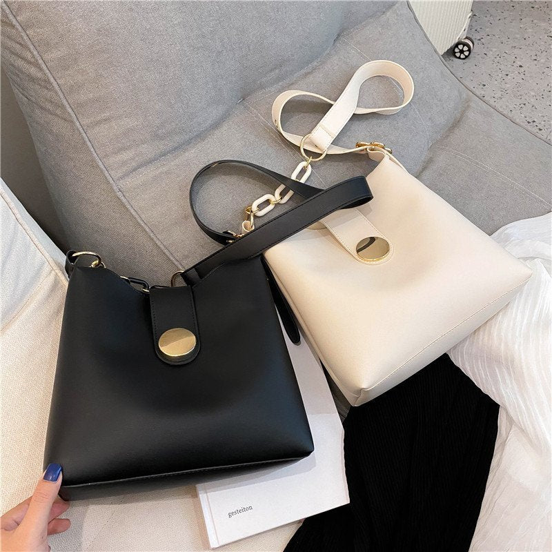 Elegant 2-Piece Women’s Leather Bucket Bag Set