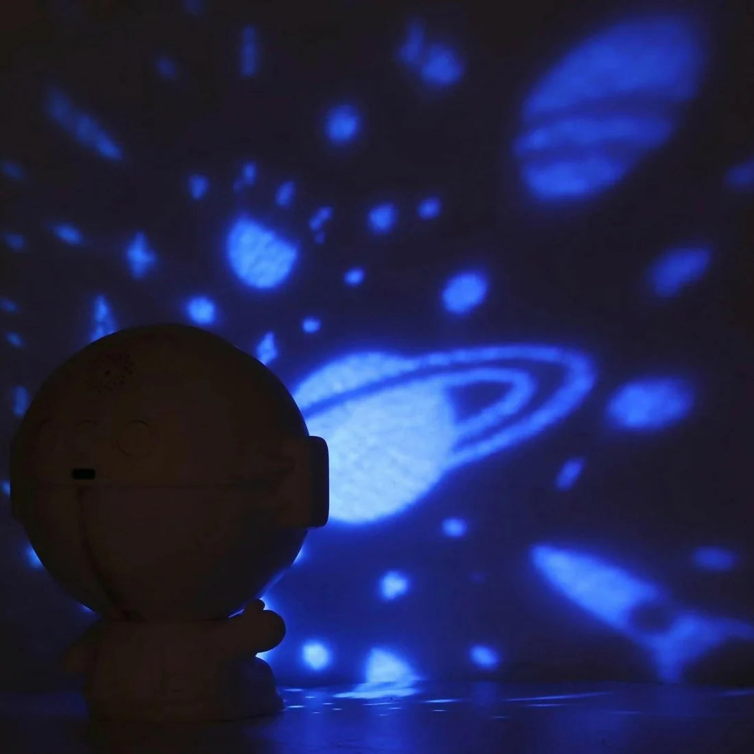 Astronaut Galaxy Projector – Transform Your Room Into a Galaxy 🌌
